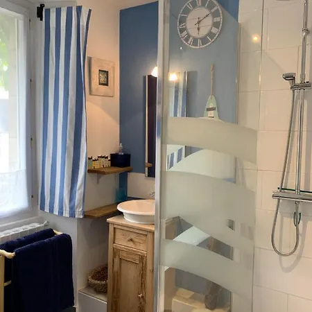 Vingt Vieux Bourg Bed & Breakfast Rochefort-en-Terre Exterior photo